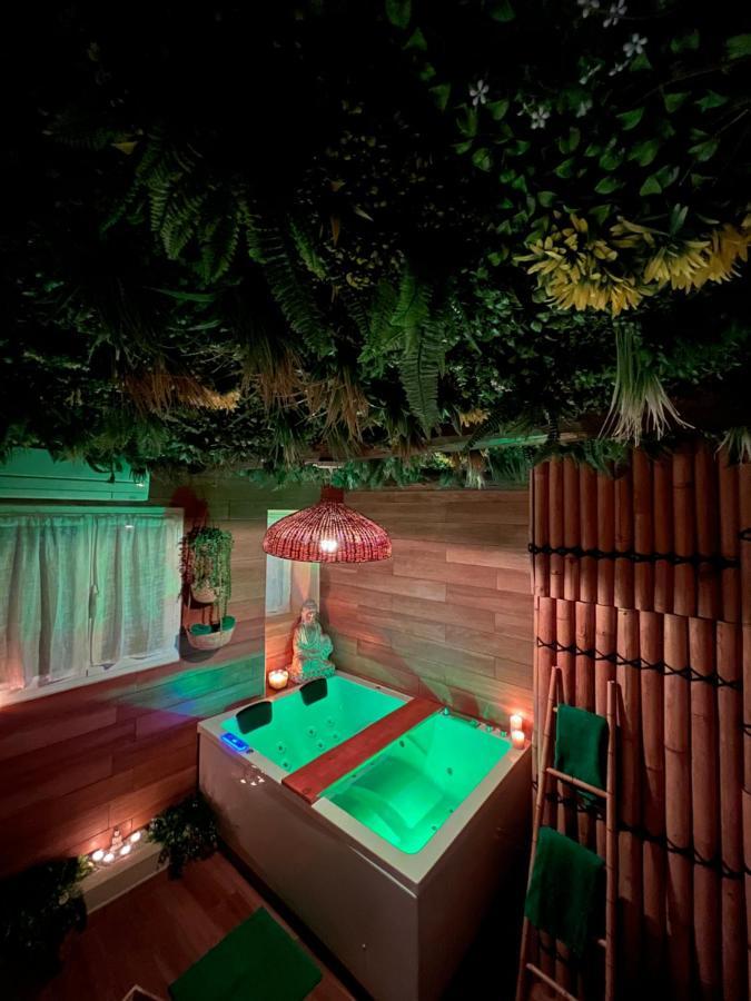 Le Balneo Jacuzzi Vieil Antibes Safranier Apartment Exterior photo