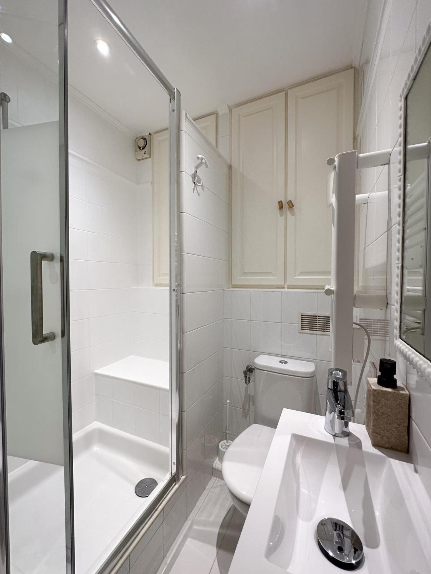 Le Balneo Jacuzzi Vieil Antibes Safranier Apartment Exterior photo